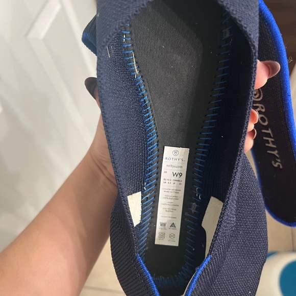 Rothy’s - Picture 2 of 4